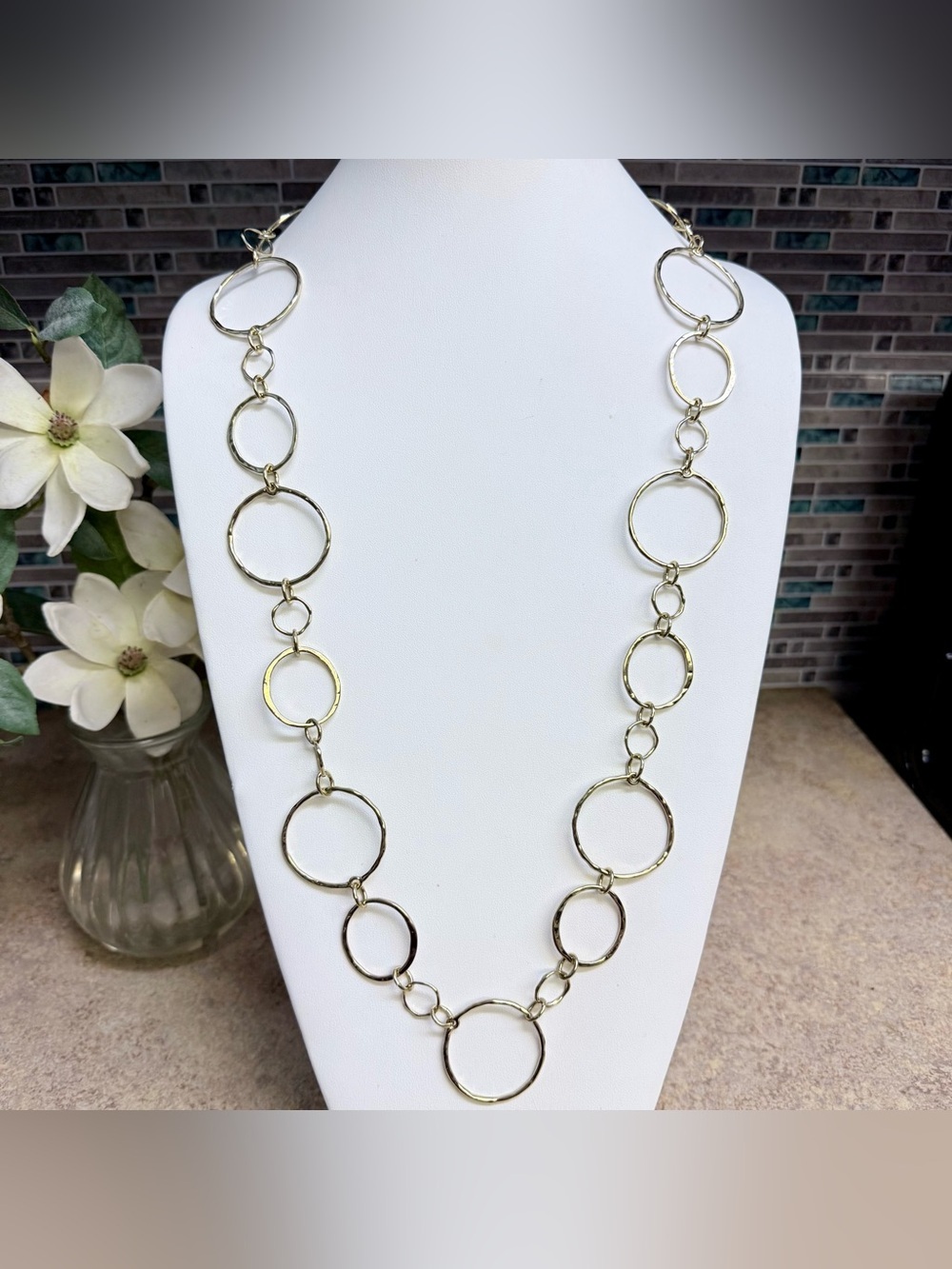 Chico’s geometric hammered ring necklace - Picture 1 of 3